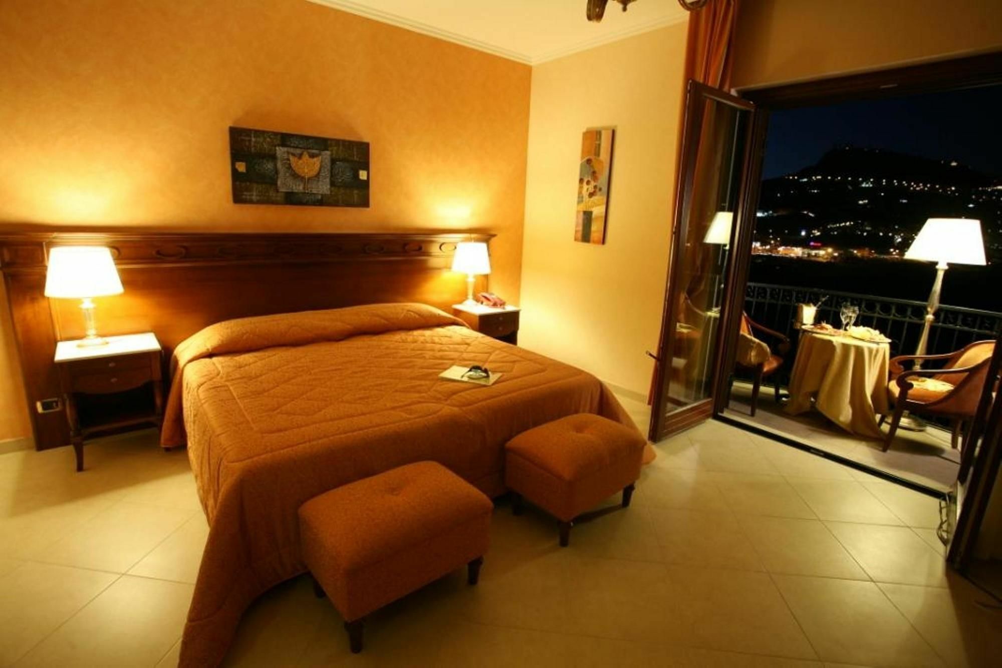 Hotel Federico II Enna Esterno foto